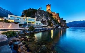 Hotel Castello Lake Front